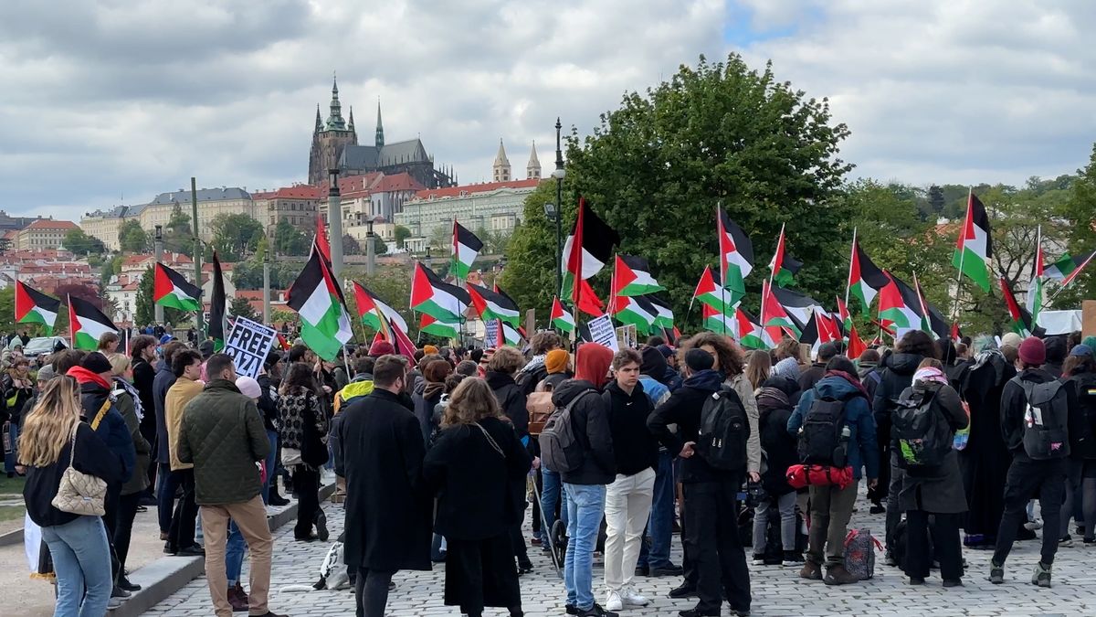 Prahou prošel pochod na podporu Palestiny